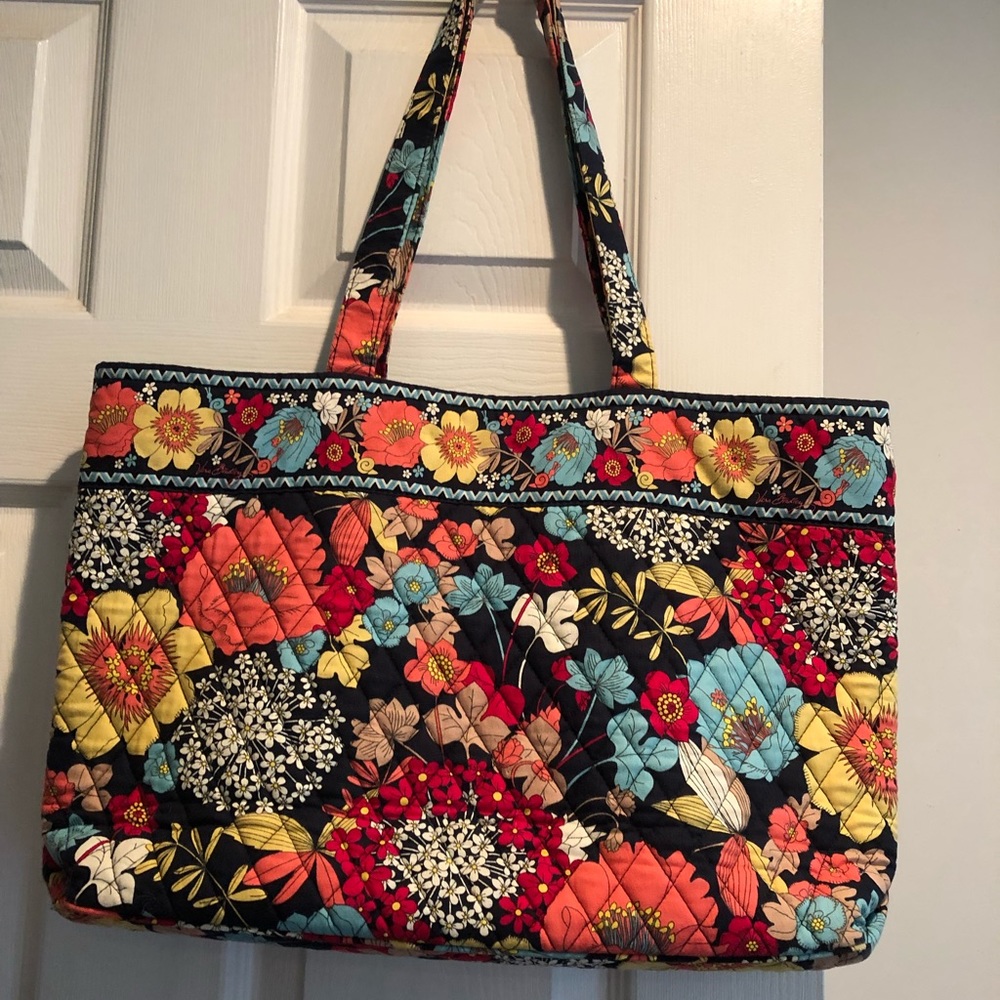 Vera Bradley tote